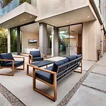 Luxurious 4Br Home With Pool, Jacuzzi And Free Parking