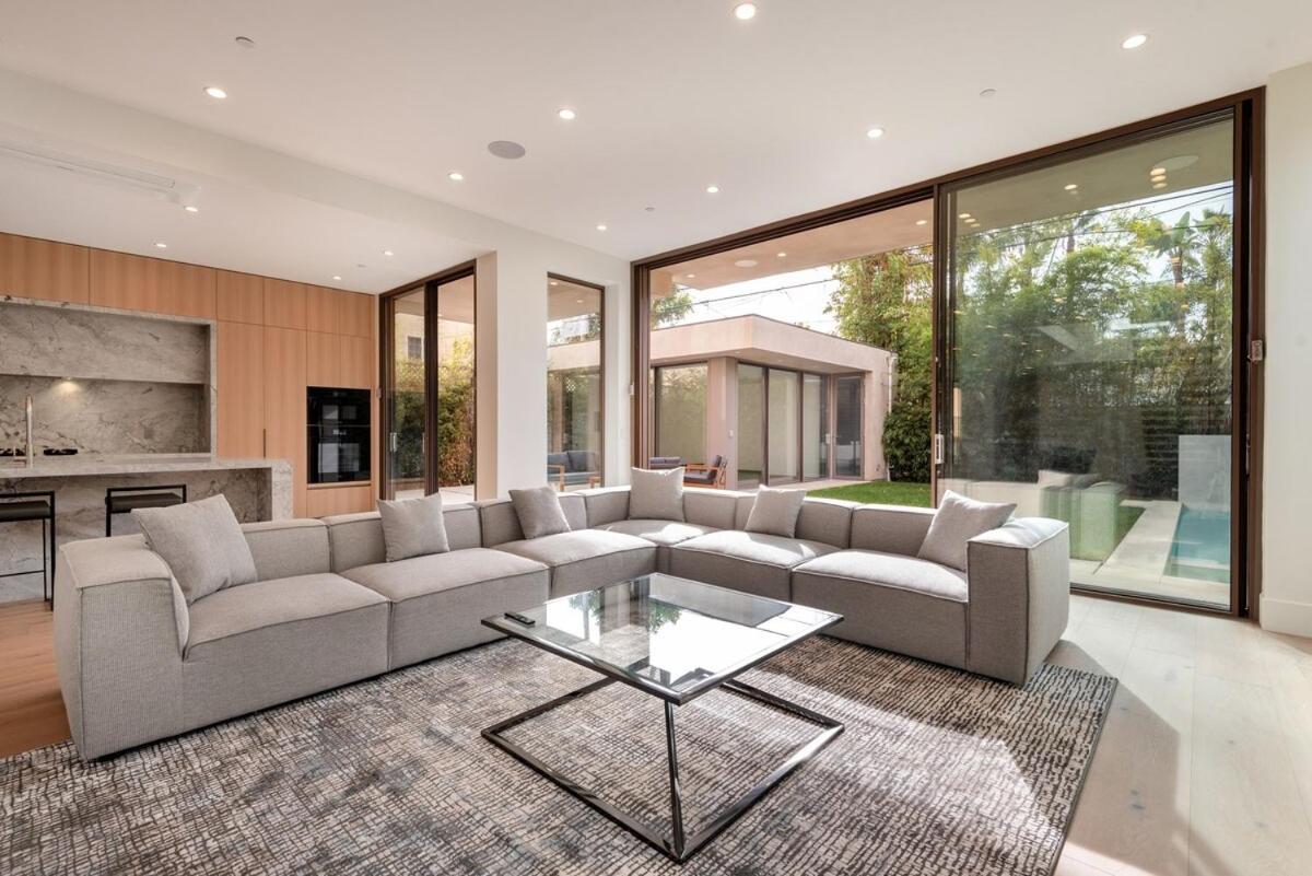 Luxurious 4br With Pool, Jacuzzi And Free Parking Los Angeles